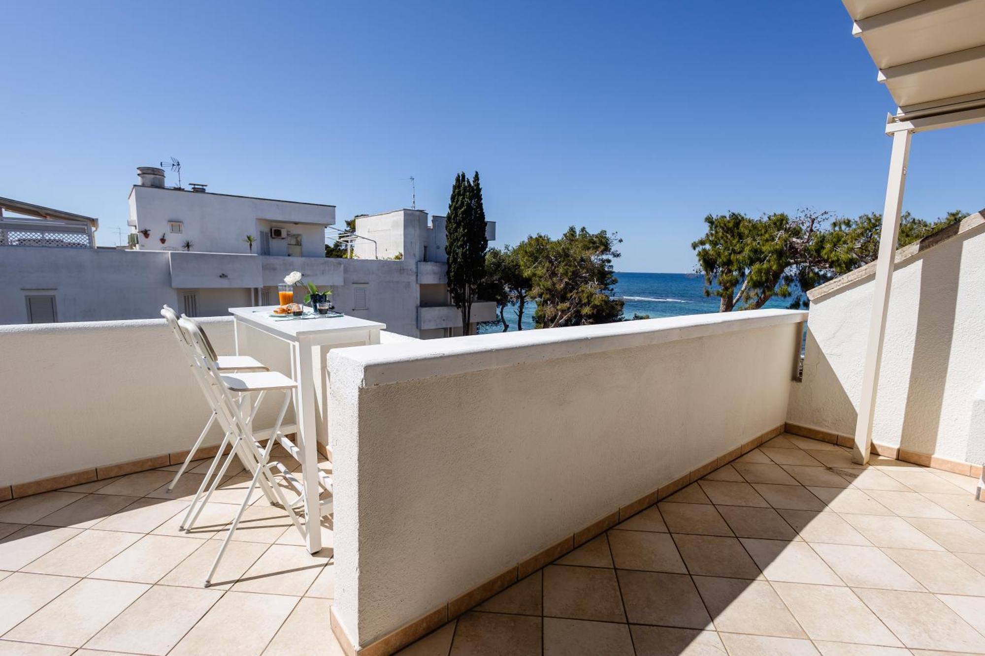 Attico Margherita - La Terrazza Sul Mare Gallipoli Exterior foto